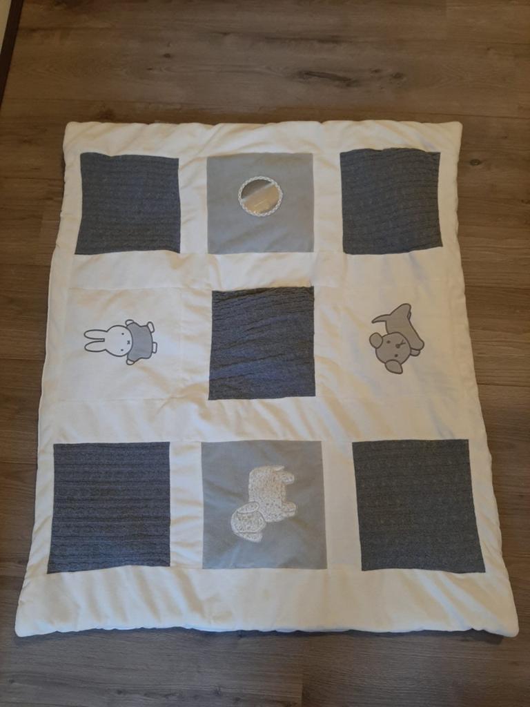 Box kleed Nijntje, Ophalen