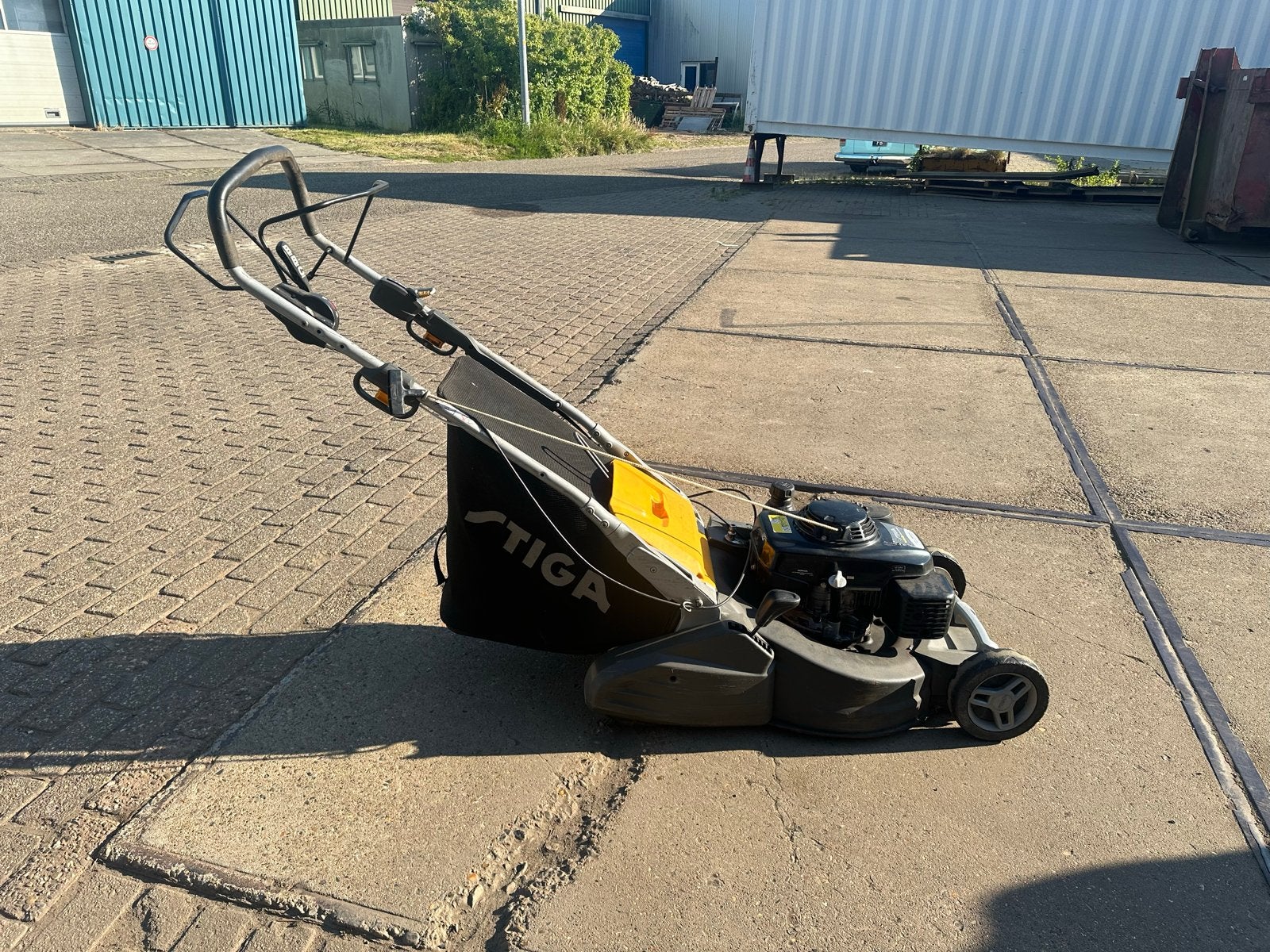 Stiga Twinclip 55 S-R H BBC Benzin maaier met Rolaandrijfing, Ophalen, Cirkelmaaier, Gebruikt, Opvangbak