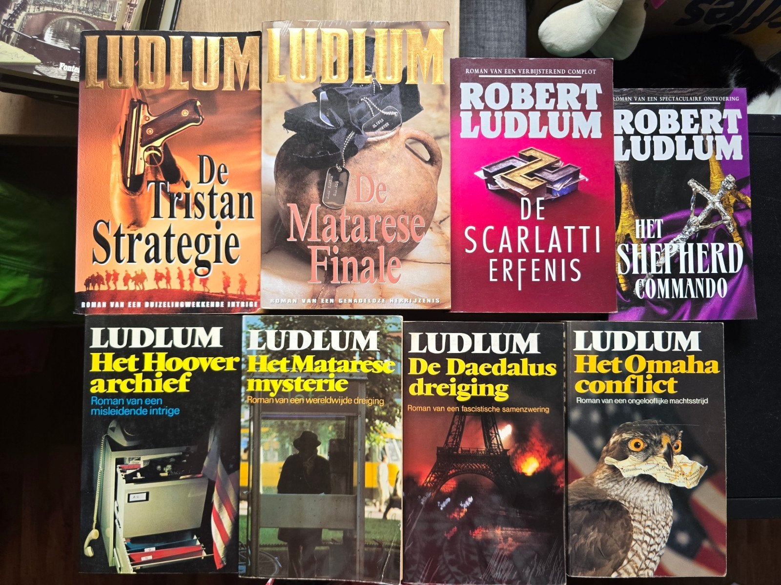 Boeken van Robert Ludlum €2,00 per stuk, Ophalen of Verzenden, Zo goed als nieuw