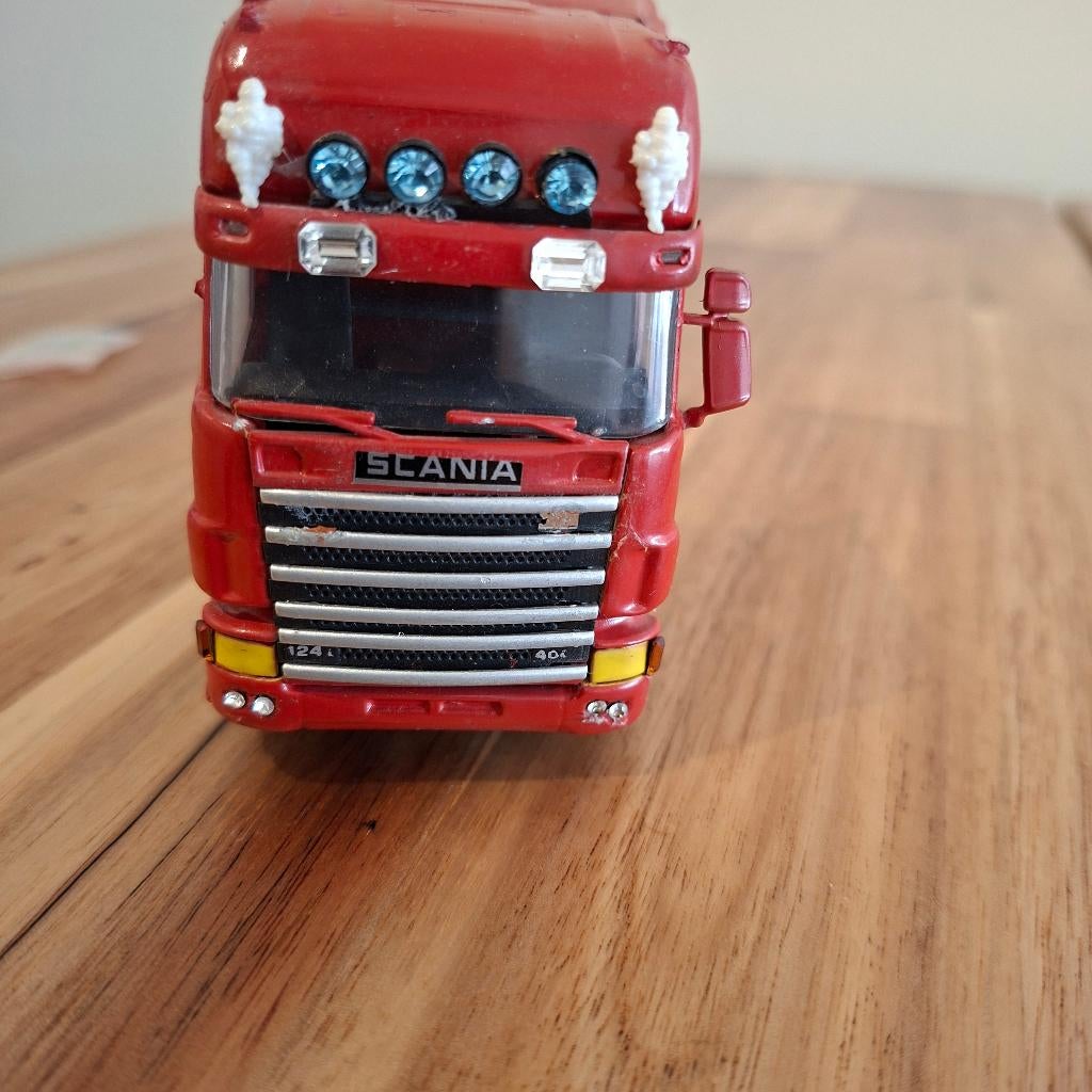 SCANIA TOPLINE 124 L 400 PK 6 X 2 TRUCK COMPLEET L.TOYS ., Verzenden, Zo goed als nieuw, Bus of Vrachtwagen, Lion Toys