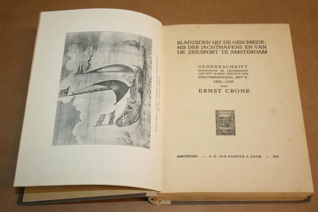 Gesch. Jachthavens & Zeilsport Amsterdam. Crone, 1925., Boeken, Ophalen of Verzenden, Gelezen, Watersport en Hengelsport