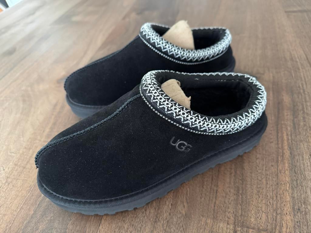 Nieuwe UGG pantoffels maat 39 - Zwart, Kleding | Heren, Schoenen, Zwart, Nieuw, Ophalen of Verzenden, Pantoffels of Sloffen
