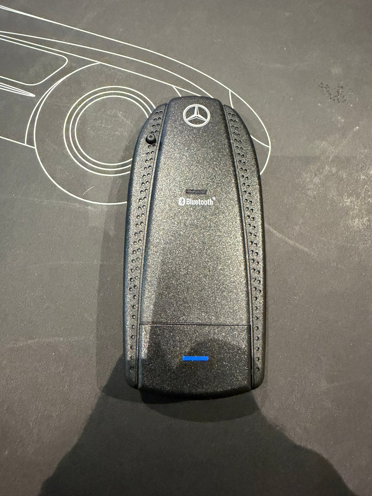 HFP cradle mercedes, Auto diversen, Carkits, Ophalen of Verzenden, Zo goed als nieuw