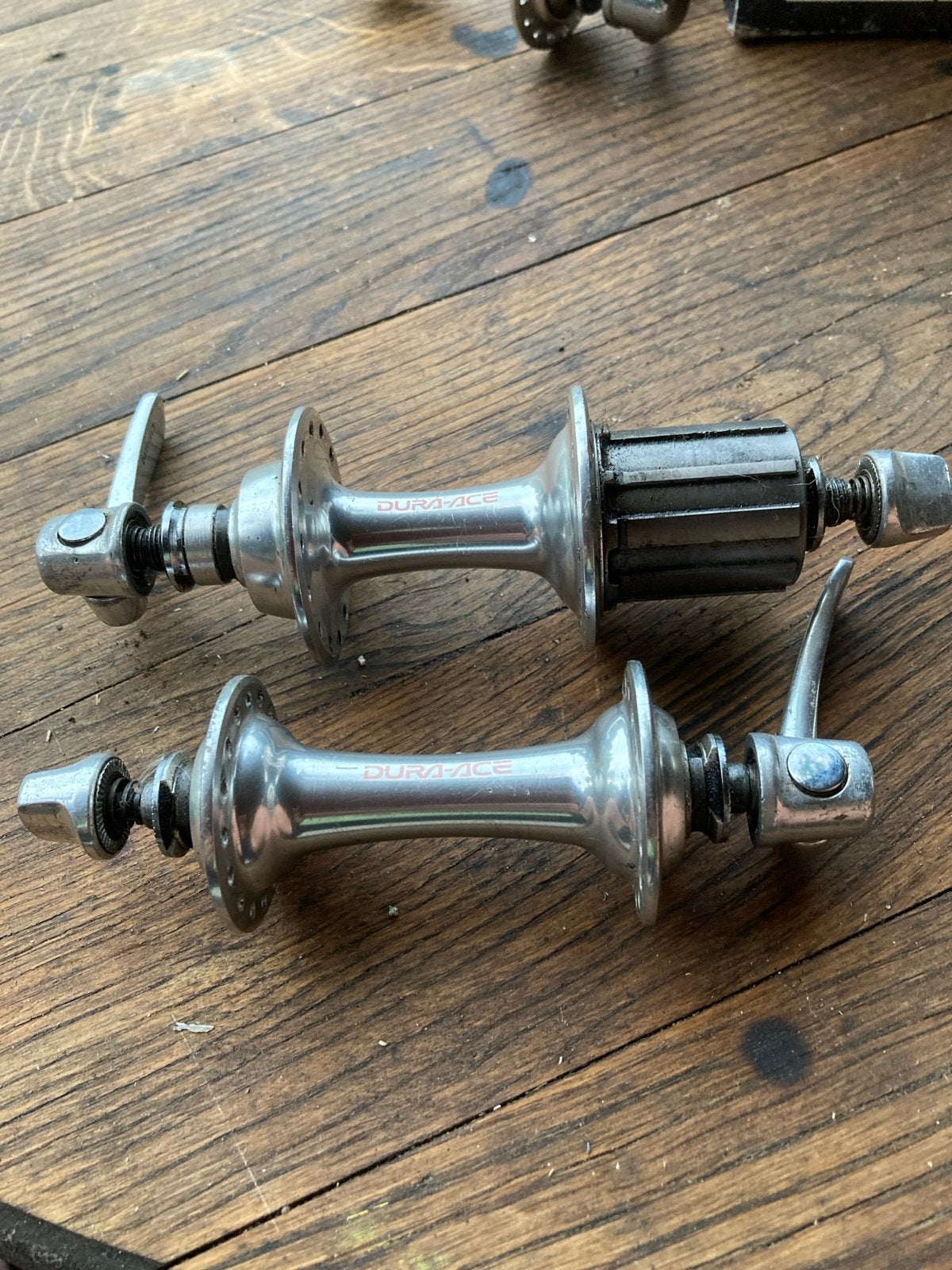 Shimano Dura-Ace Navenset - Voor en Achter, Wiel, Gebruikt, Verzenden, Aluminium