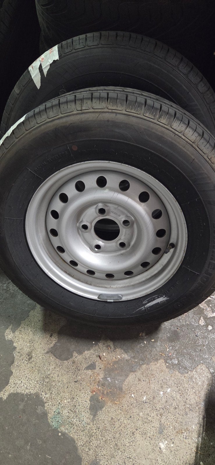 Caravan reservewiel 185R14C 102 R dot 24 Hankook Vantra LT, Ophalen, Zo goed als nieuw