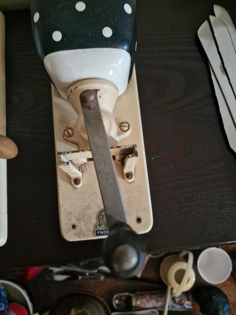 Oude wand koffie molen - Trösser  H.T., Antiek en Kunst, Ophalen of Verzenden