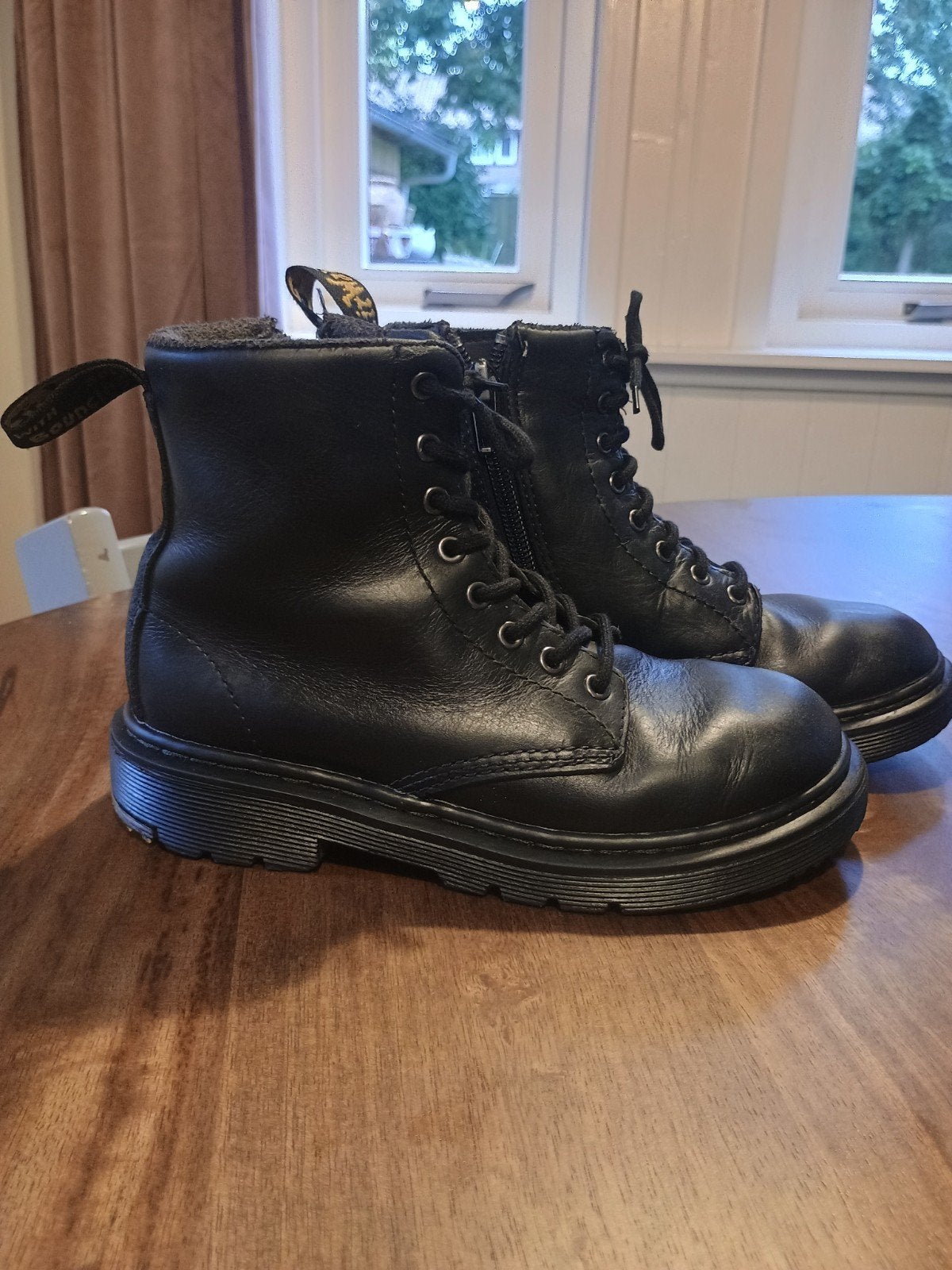 Dr. Martens Laarzen Maat 32 - Zwart Leer, Kinderen en Baby's, Dr. Martens, Gebruikt, Jongen of Meisje, Ophalen of Verzenden