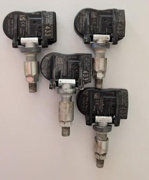 Tesla Model S TPMS bandenspanning sensoren - set van 4, Ophalen of Verzenden, Gebruikt, Overige automerken