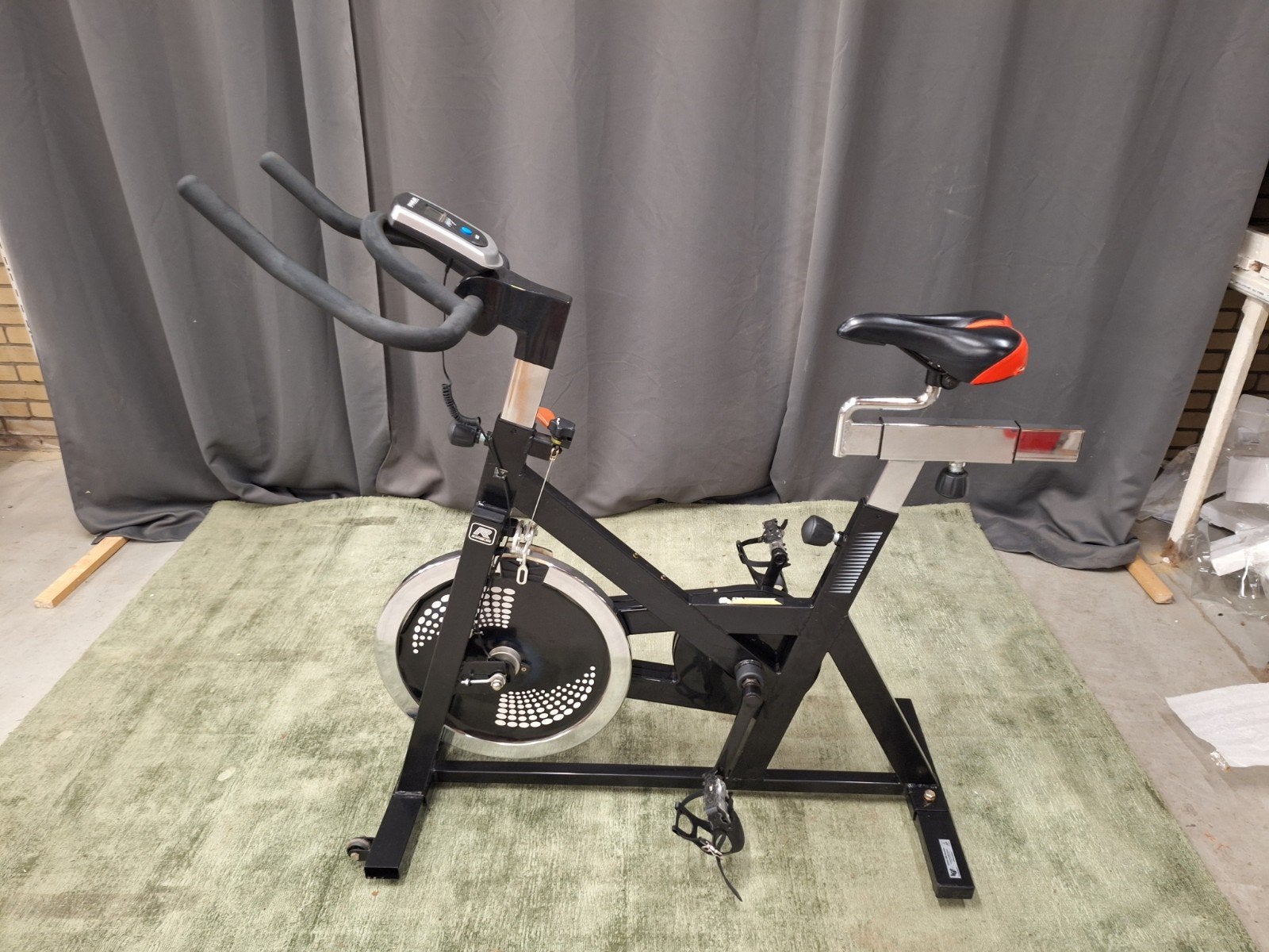 Spinningfiets Rambler - hometrainer, Ophalen, Spinningfiets, Zo goed als nieuw, Metaal