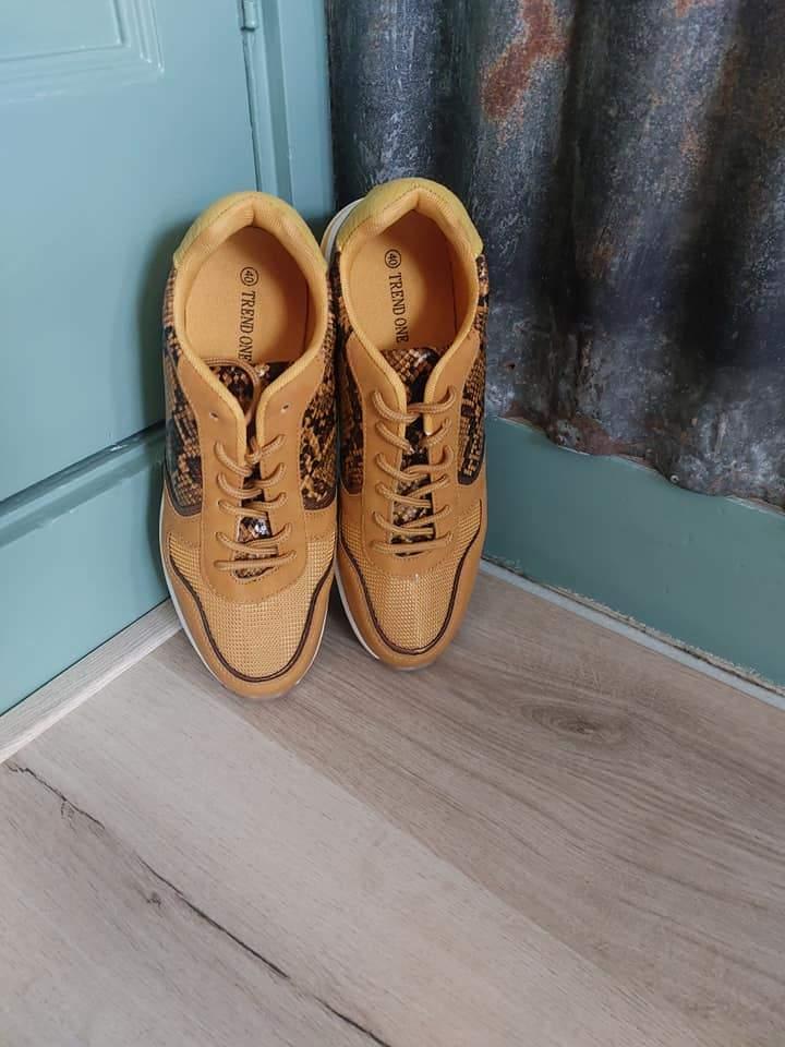 Sneakers, Ophalen, Zo goed als nieuw, Sneakers of Gympen