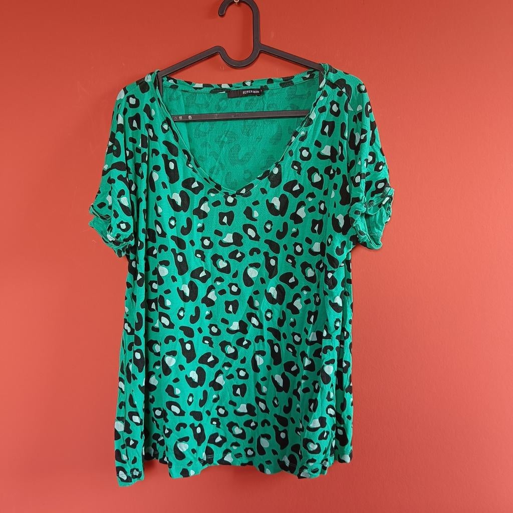 Super Mom Groen Luipaardprint T-shirt - Maat XL, Kleding | Dames, Maat 46/48 (XL) of groter, Super Mom, Ophalen of Verzenden, Korte mouw