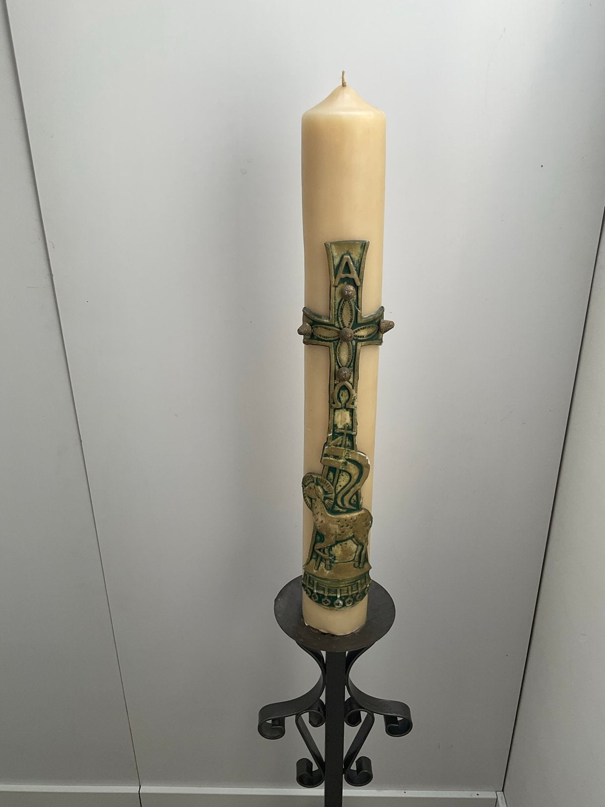 Grote Paaskaars met smeedijzeren standaard, Antiek en Kunst, Ophalen of Verzenden
