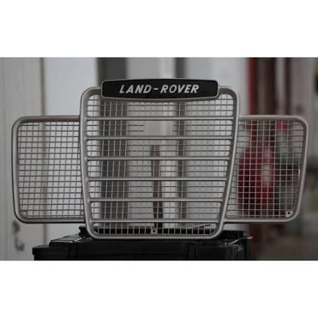 GEVRAAGD land rover series 3 grill, Auto-onderdelen, Ophalen, Land Rover, Bumper