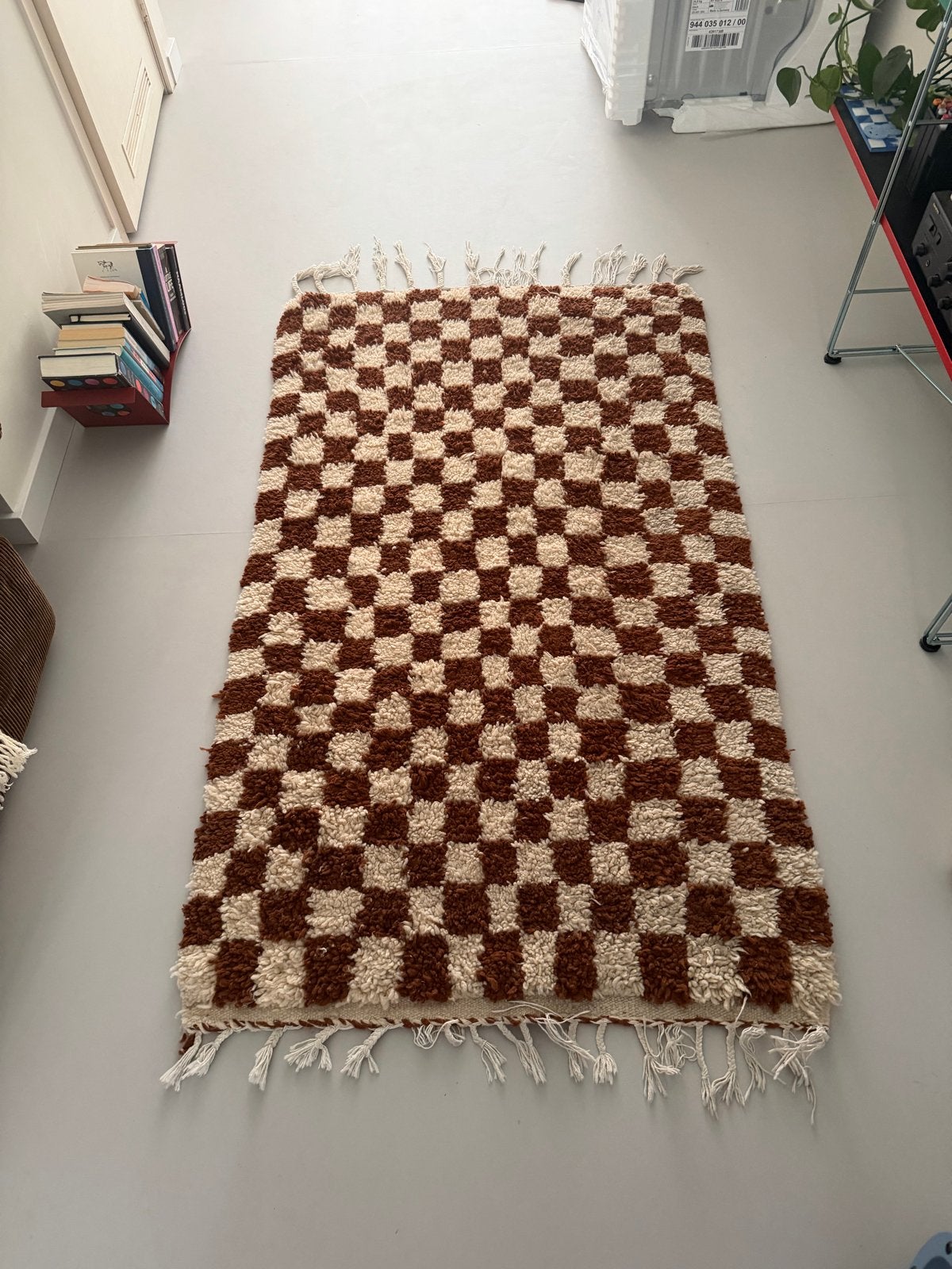 Marokkaans geruit vloerkleed bruin/wit 170x90cm, Huis en Inrichting, Stoffering | Tapijten en Kleden, Bruin, Zo goed als nieuw