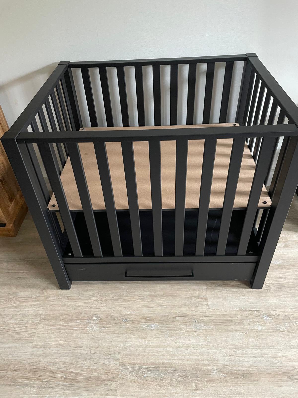 Europe baby box, Ophalen, Gebruikt, Vierkant, In hoogte verstelbaar