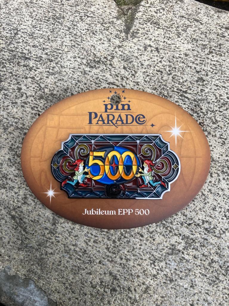 Nieuwe Efteling pin 500 ste, Verzamelen, Ophalen of Verzenden, Zo goed als nieuw, Button of Speldje
