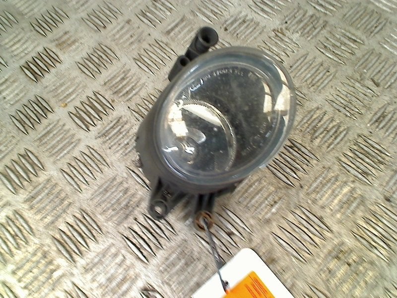 Mistlamp Links Voor Audi A4 Avant (B6) 2002 0305063001, Gebruikt, Auto-Union-Straße  1, Ingolstadt 85057, , Duitsland, Info@audi.de