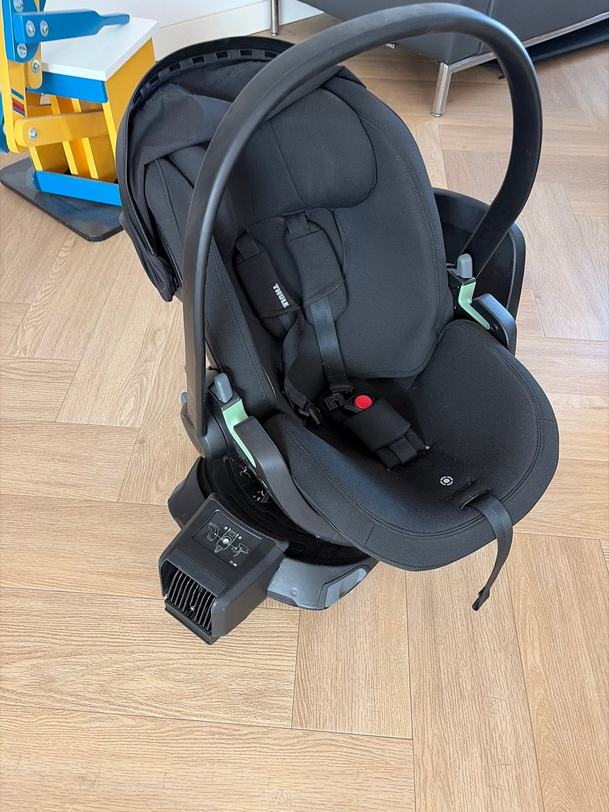Thule Alfi i-Size universeel ISOFIX autostoeltje, Zo goed als nieuw, Isofix, 0 t/m 13 kg, Ophalen