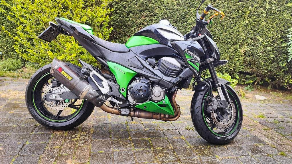 Kawasaki Z800 - Sportieve Naked Bike met Akrapovic uitlaat, Motoren, Motoren | Kawasaki, 4 cilinders, Motorrijbewijs A, Gebruikt