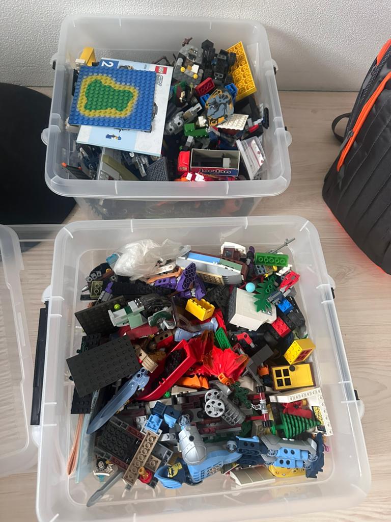 Lego dozen, Ophalen