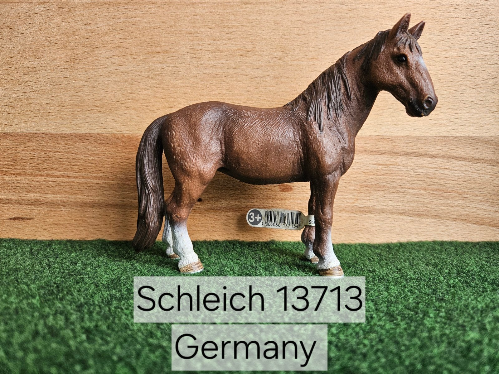 Schleich 13713 Tennessee Walker merrie met vaantje uit 2012, Ophalen of Verzenden, Zo goed als nieuw, Paard, Beeldje of Figuurtje
