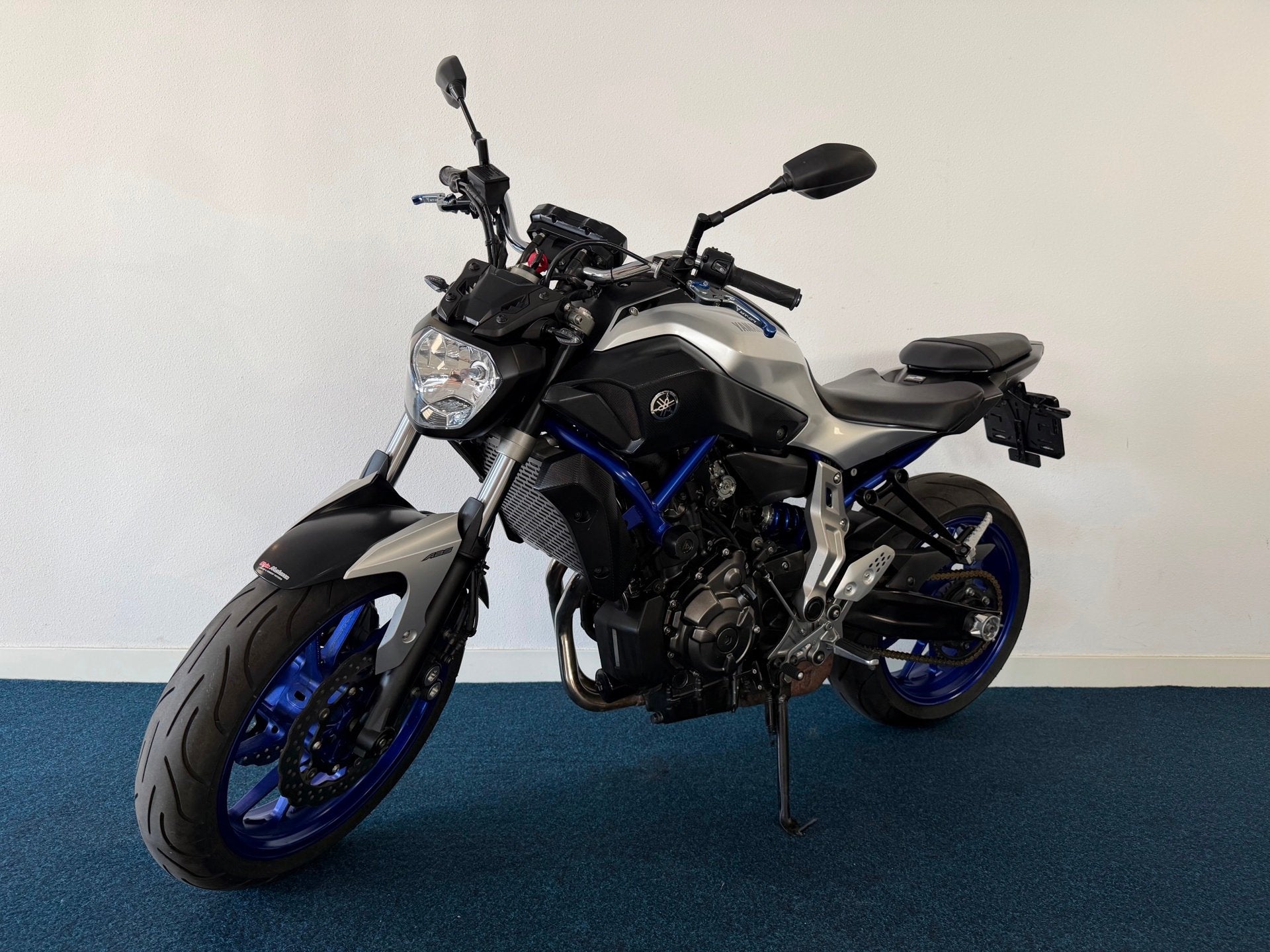 Yamaha Tour MT-07 / ABS / CARBON - EDITION / SUPER-KOOPJE, Bedrijf, Cruise Control, 689 cc, 12 t/m 35 kW