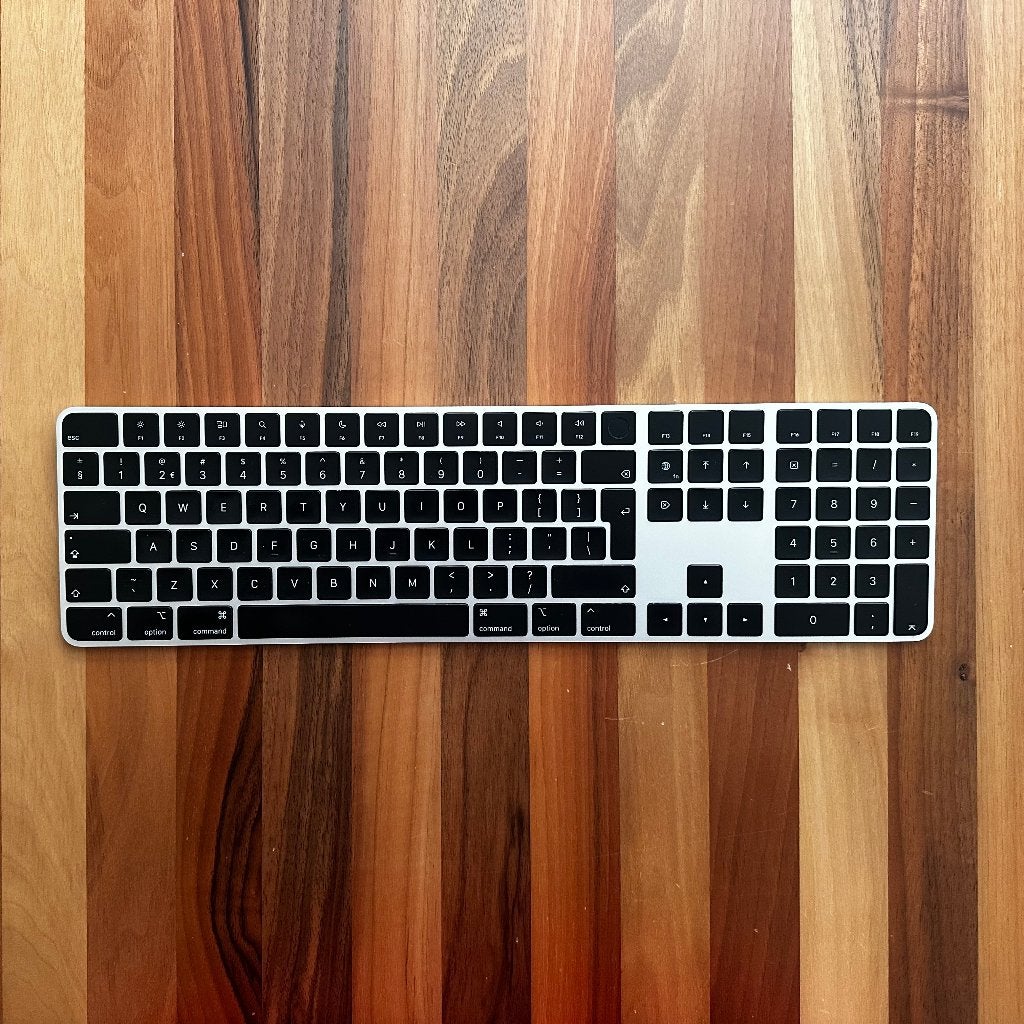 Apple Magic Keyboard with Touch ID Black Used