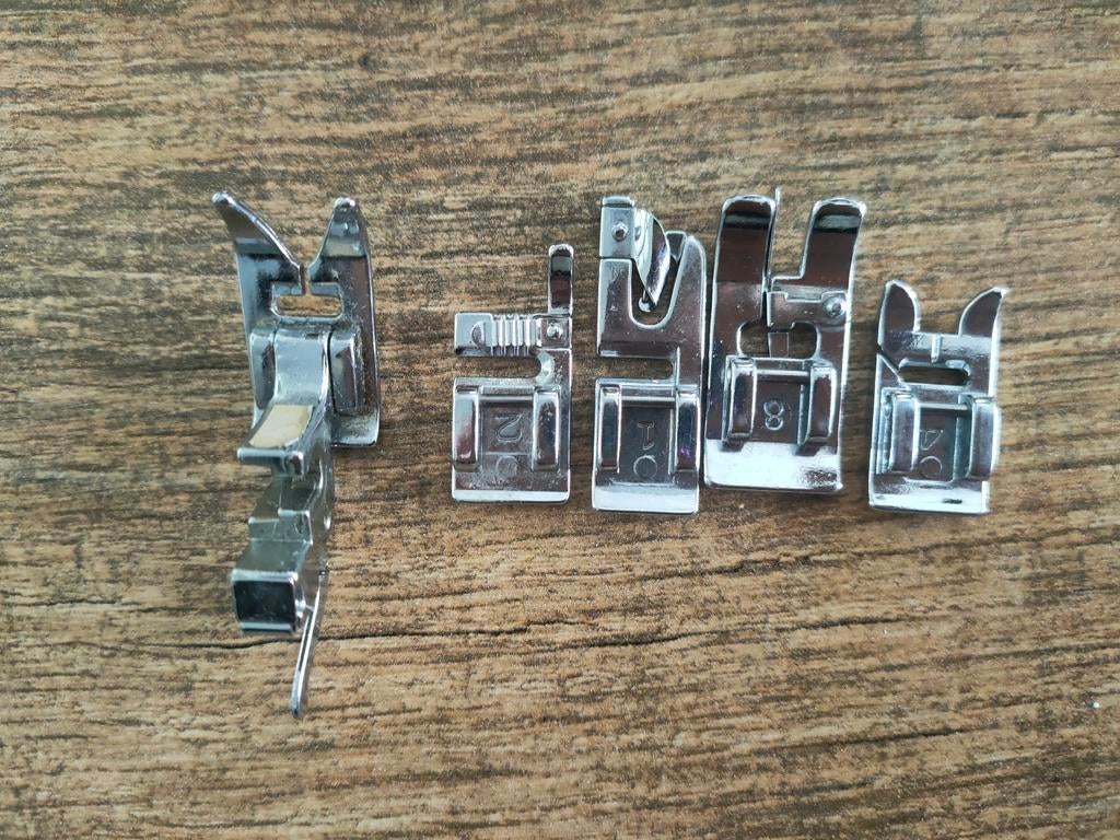 Diverse voetjes voor Anker naaimachine (incl naaimachine), Ophalen of Verzenden, Overige onderwerpen