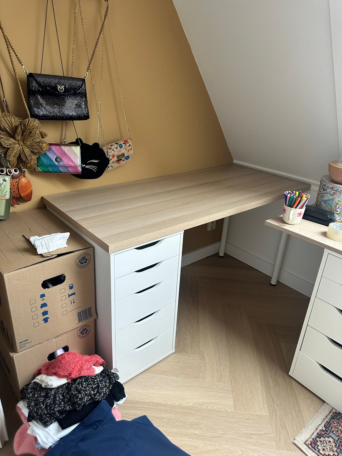 IKEA bureau met lades en opbergruimte, Gebruikt, Met lades, Spaanplaat of MDF, Ophalen of Verzenden