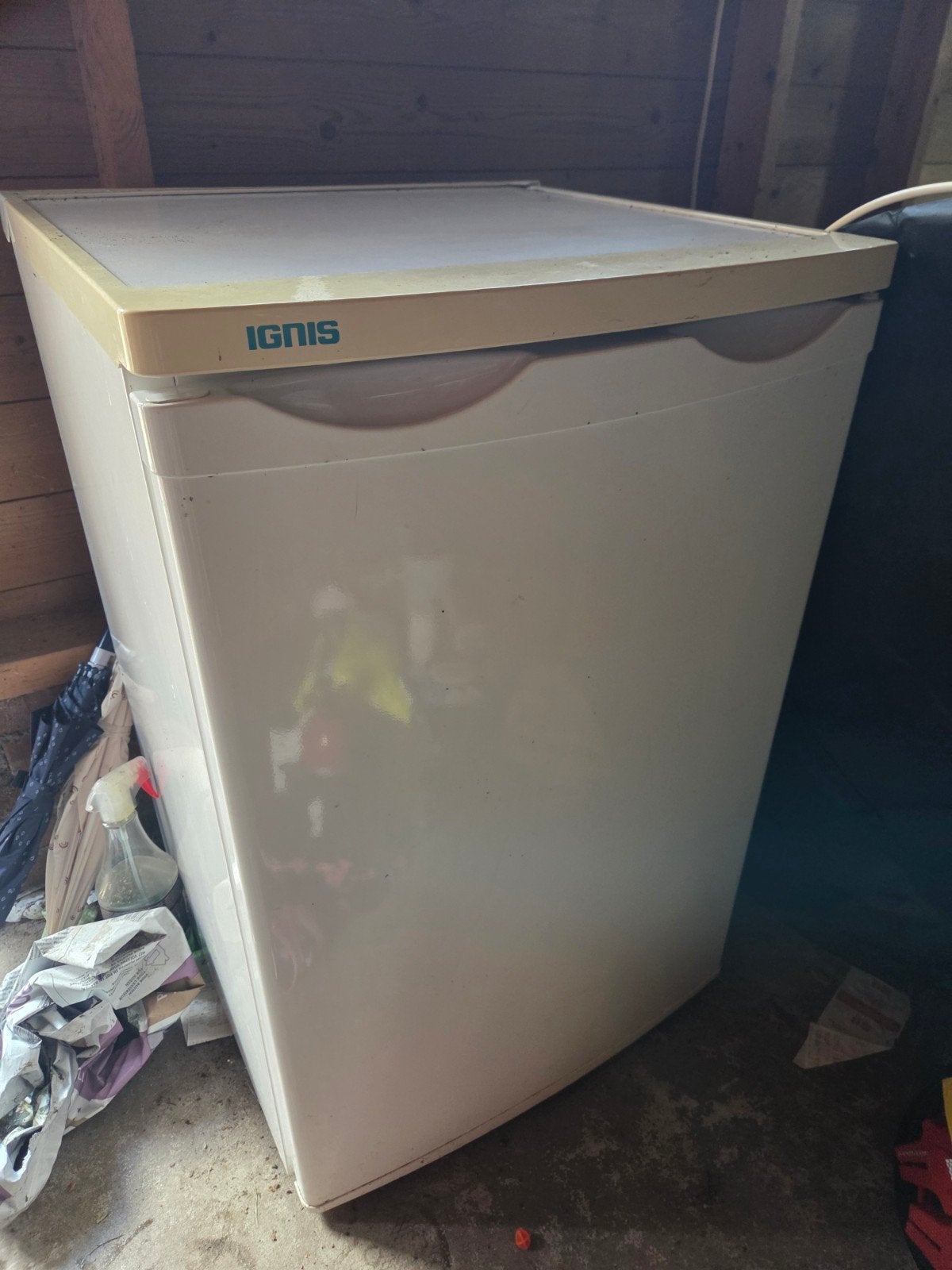 Gebruikte Ignis koelkast met vriesvak, Witgoed en Apparatuur, Koelkasten en IJskasten, Ophalen, Gebruikt, Met vriesvak, Minder dan 85 cm