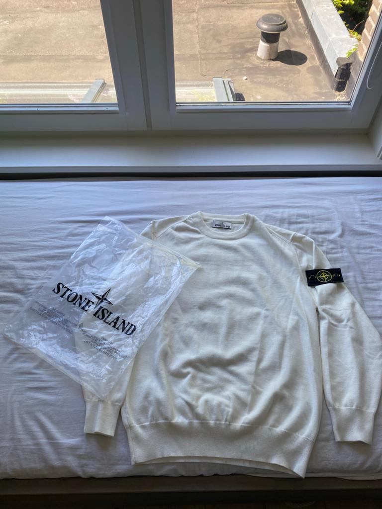 Gloednieuwe Stone Island sweater, Ophalen of Verzenden, Zo goed als nieuw