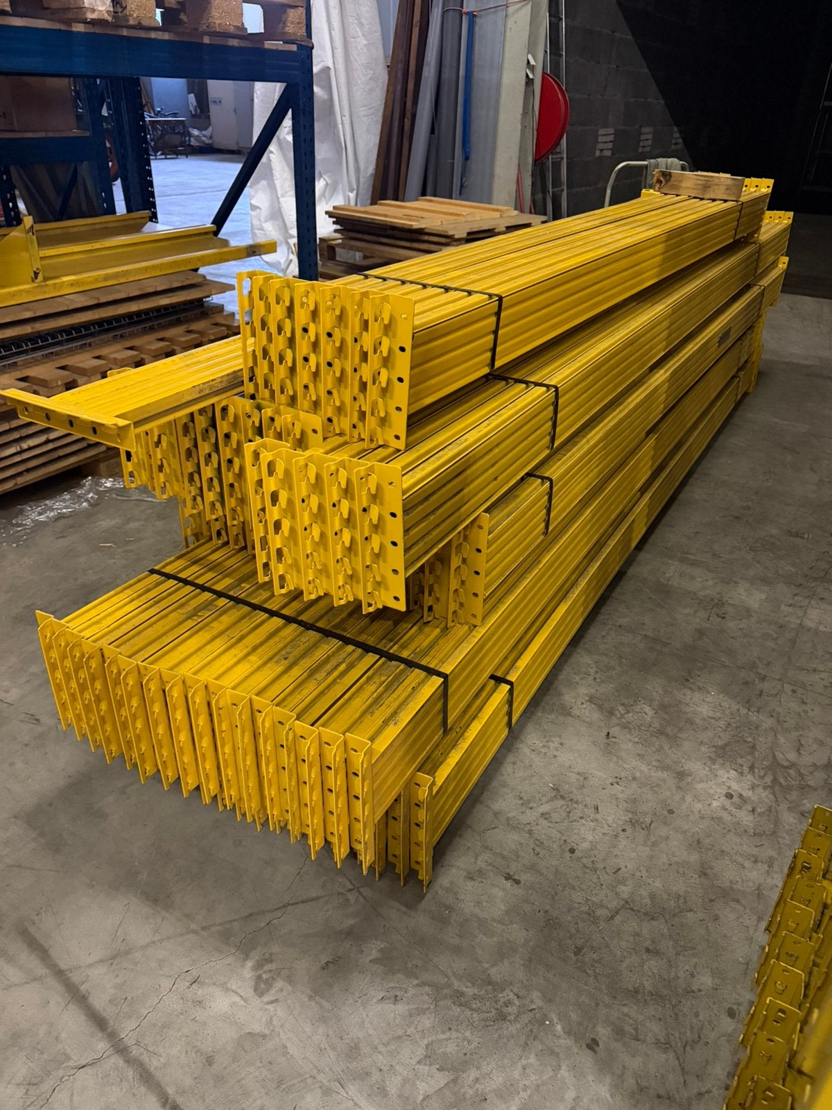Metalsistem gebruikte palletstelling Lange liggers l netjes, Ophalen of Verzenden