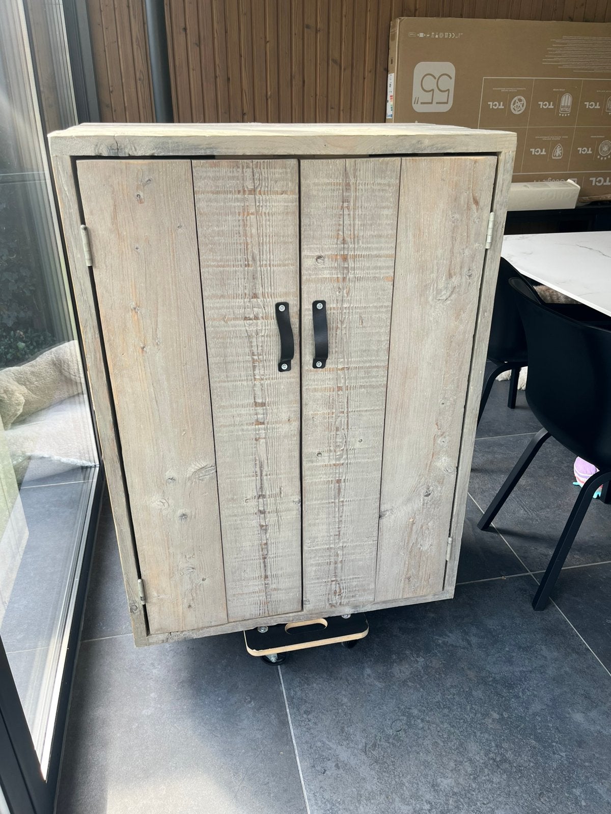 Steigerhouten kast, Ophalen of Verzenden, Zo goed als nieuw