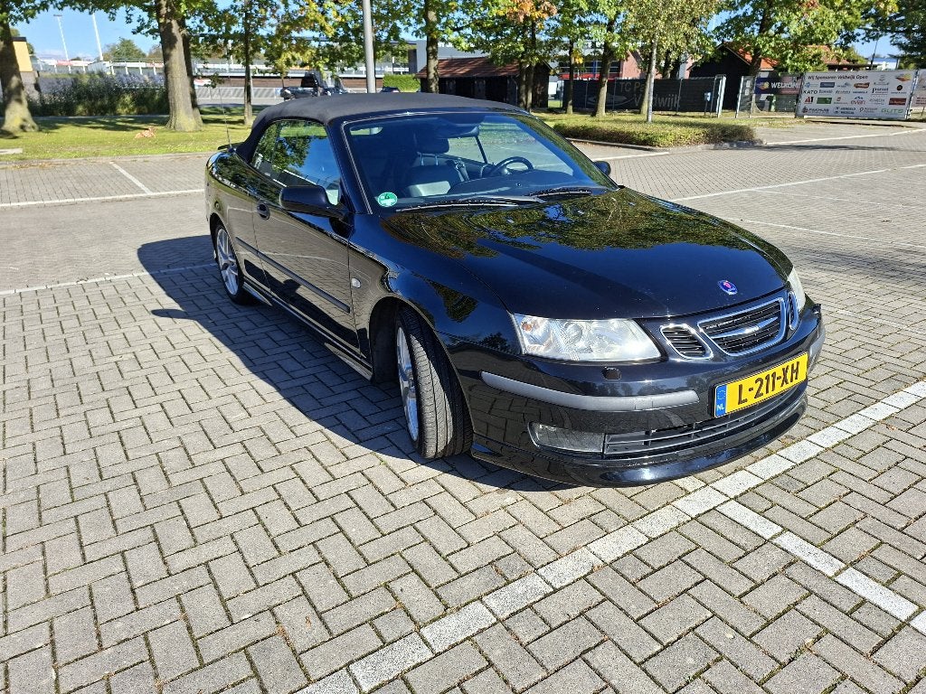 Saab 9-3 2.0 Turbo Aero Cabrio 2003 Zwart, Auto's, Voorwielaandrijving, Cabriolet, 4 stoelen, Zwart