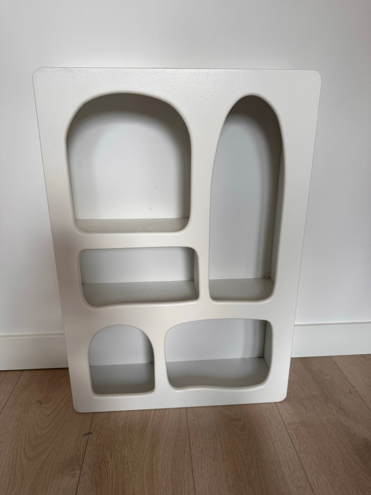 Witte vakkenkast Xenos 65x45x15 cm, Ophalen, Met plank(en), Minder dan 50 cm, Zo goed als nieuw