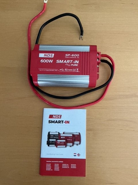NDS SMART-IN Omvormer 12V 220V-240V Model: SP600, Ophalen of Verzenden, Zo goed als nieuw