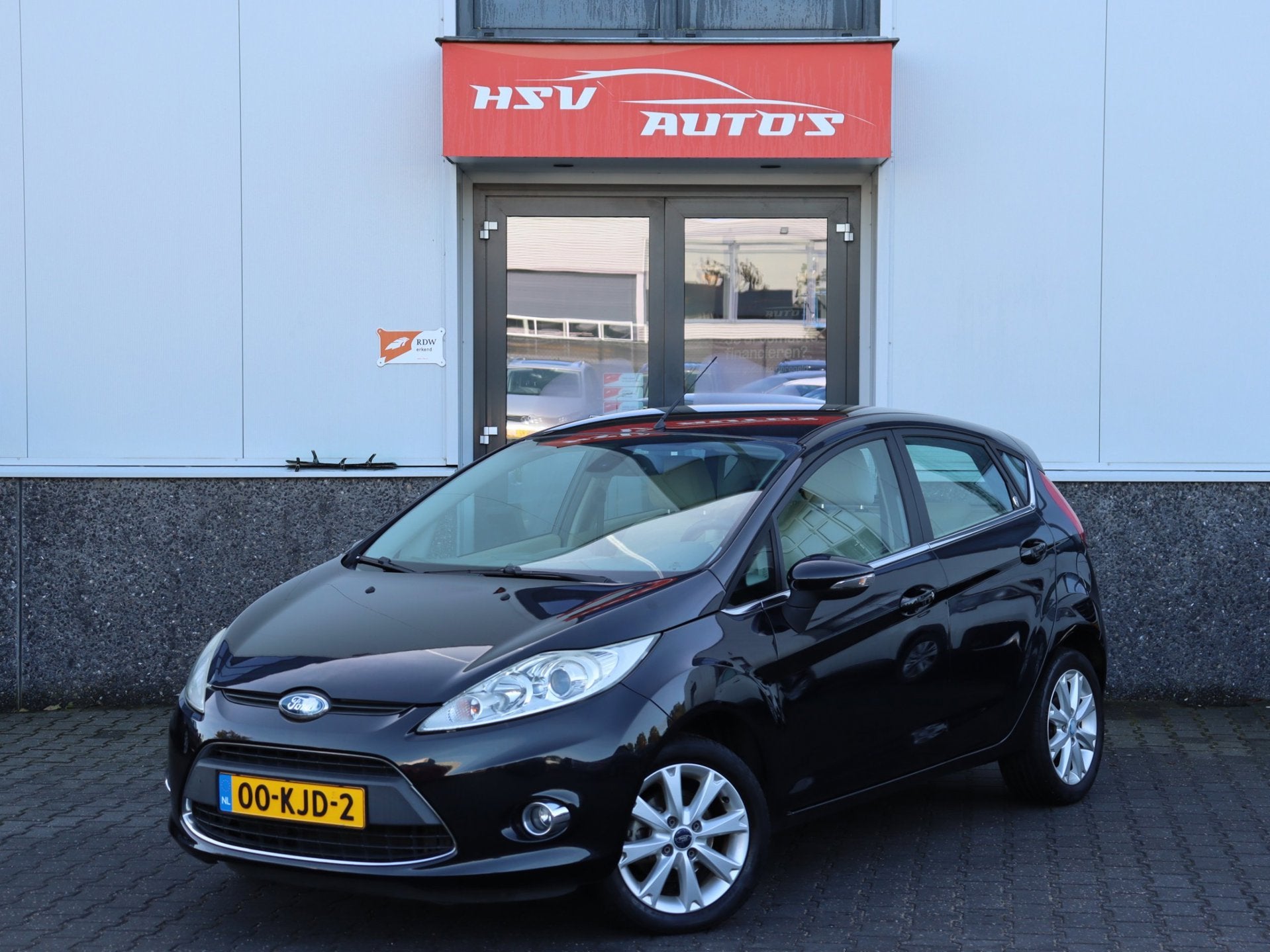 Ford Fiesta 1.25 Ghia airco LM 4-deurs org NL, Voorwielaandrijving, Euro 5, 1242 cc, 82 pk