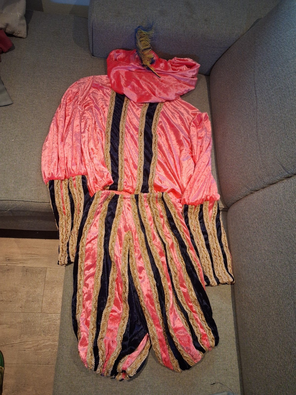 Luxe Pietenpak Maat S, Diversen, Sinterklaas, Gebruikt, Verzenden