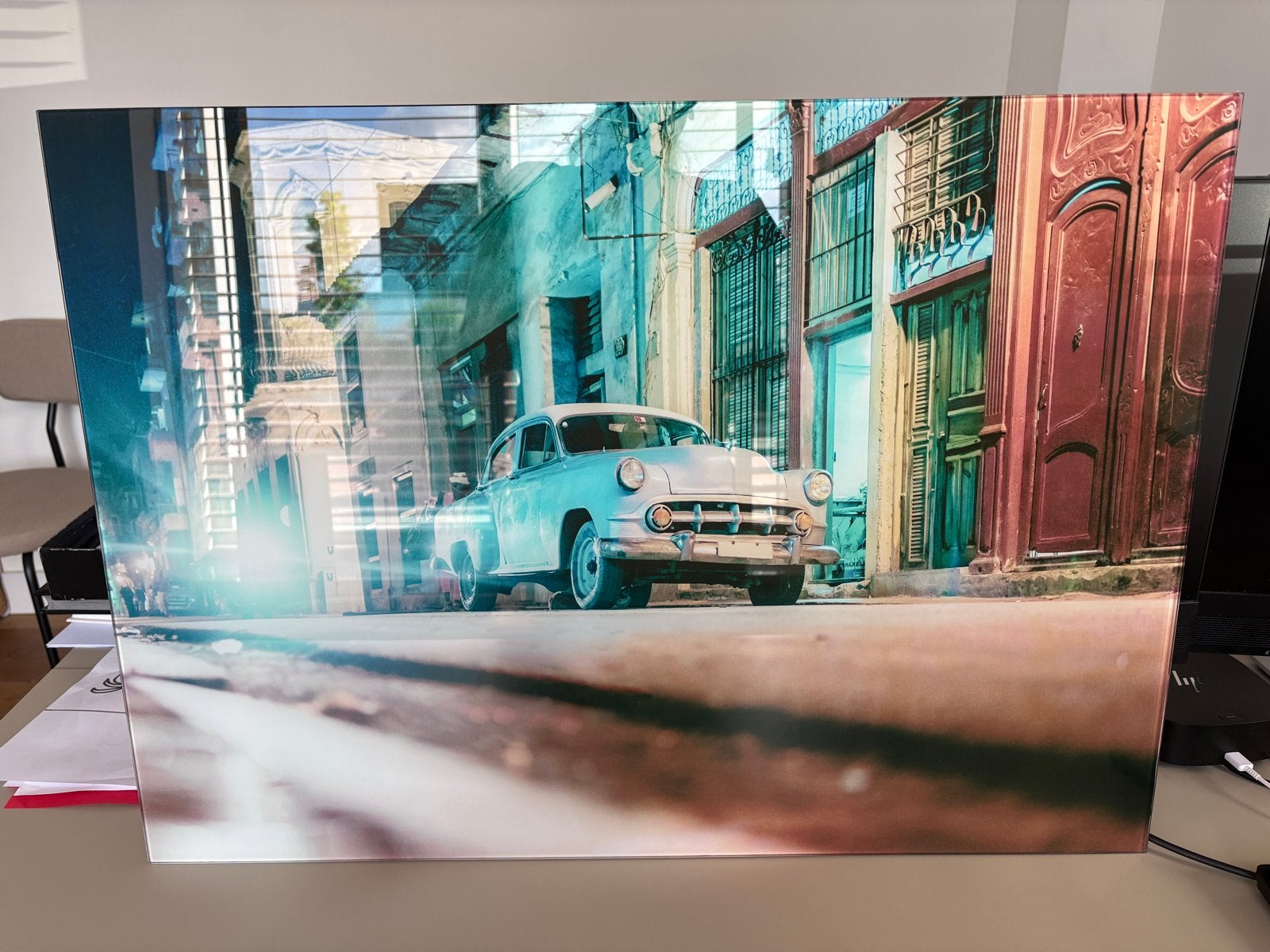 Mooie foto op glas van klassieke auto in Havana, Cuba, Ophalen, Zo goed als nieuw, Foto of Poster