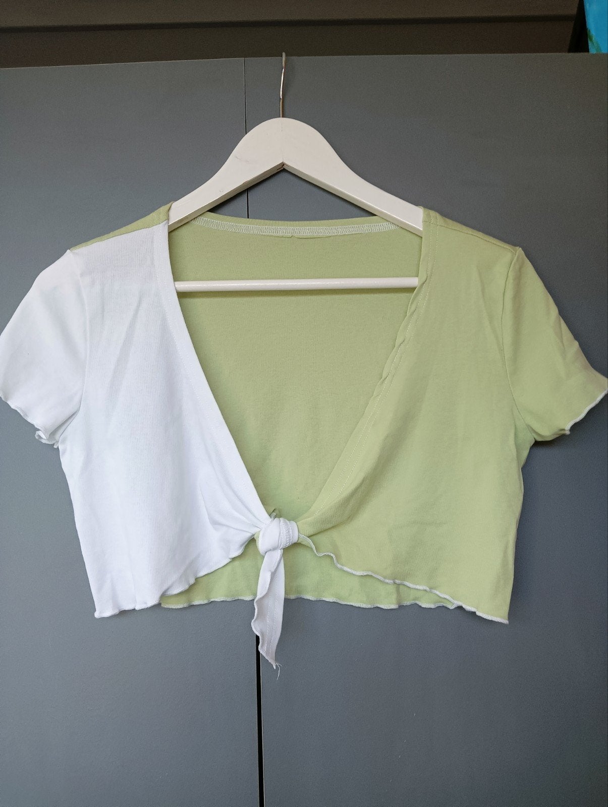 Groen/wit bolerovestje mt S van Shein, knoop detail, Meerkleurig, Ophalen of Verzenden, Zo goed als nieuw, Maat 36 (S)