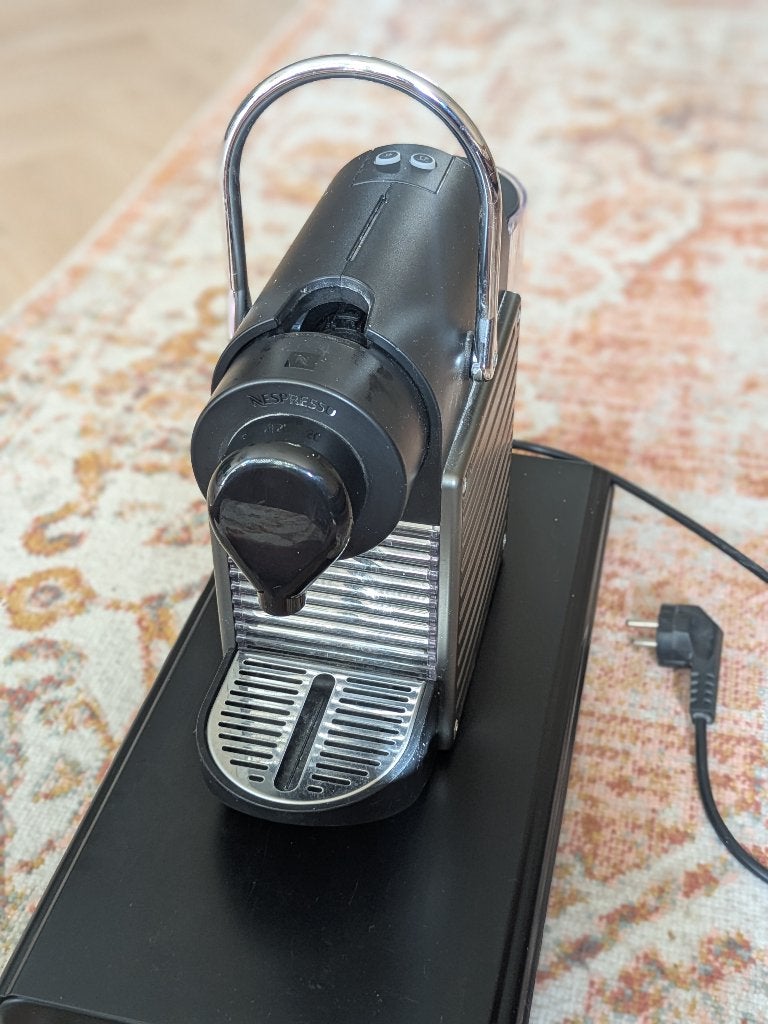 Nespresso Pixie met cupshouder, Ophalen, Gebruikt, Nespresso