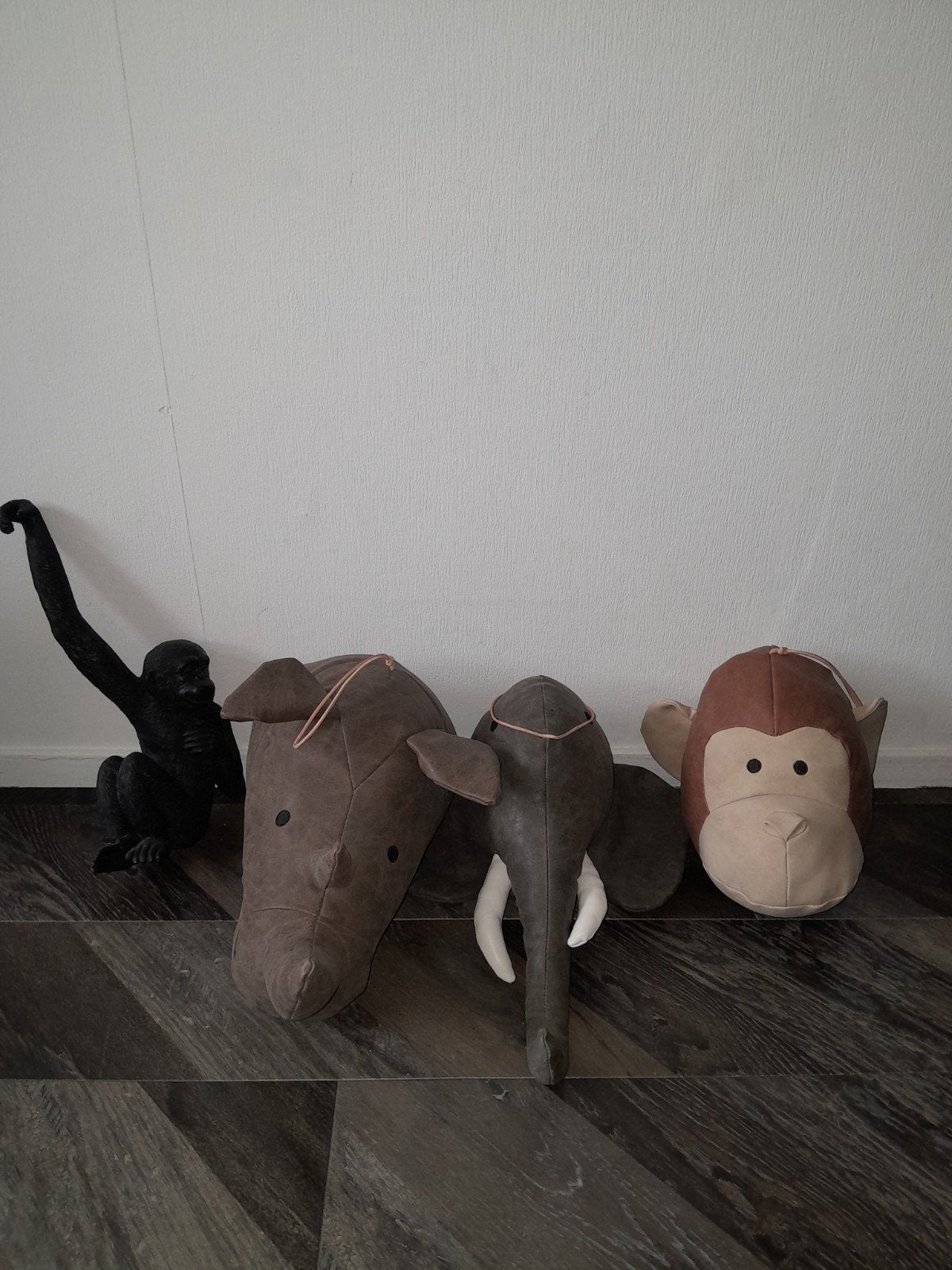 Dieren wanddecoratie: neushoorn, olifant, aap, Gebruikt, Textiel, Decoratieobject, Ophalen of Verzenden