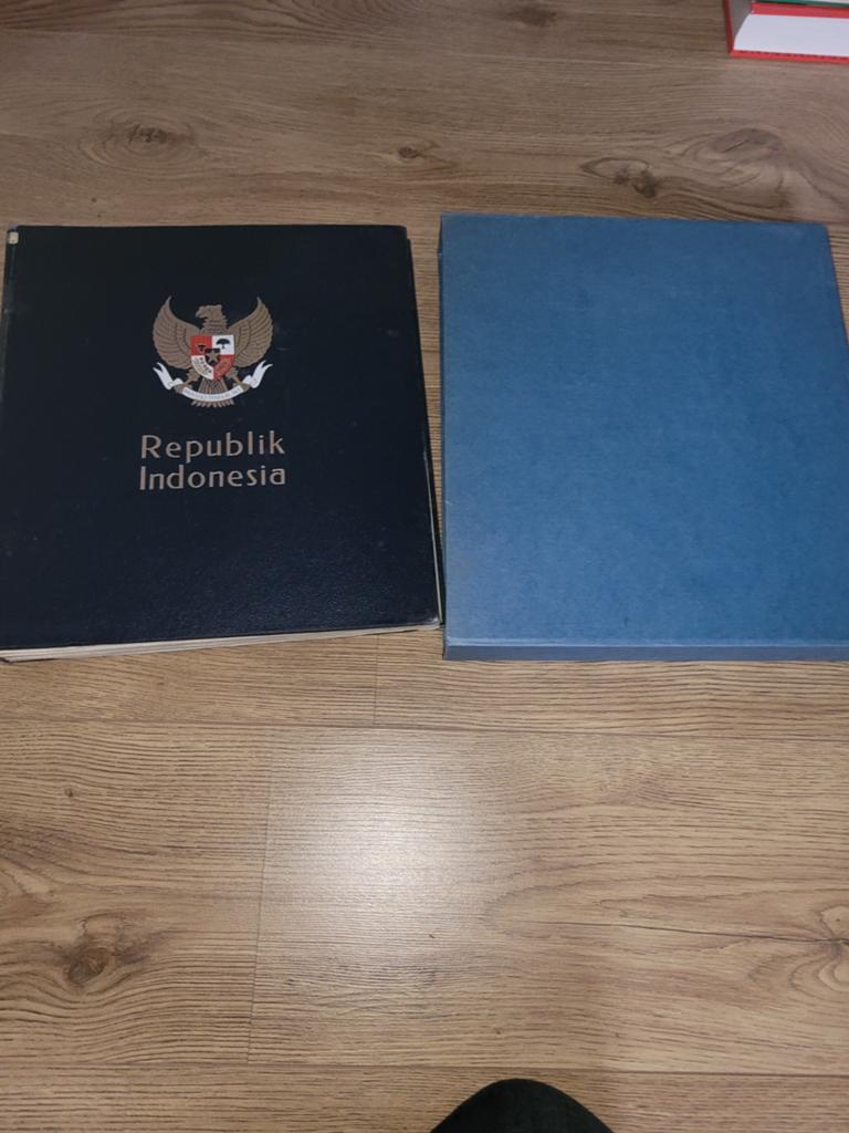 Leuk davo album postzegels Indonesië waaronder oud, Ophalen of Verzenden, Zuidoost-Azië