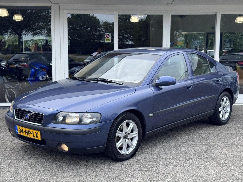 Volvo S60 2.4 5 cilinder 170pk,Edition,Leder,clima,cruise,tr, Auto's, Volvo, Voorwielaandrijving, Gebruikt, Beige, Blauw