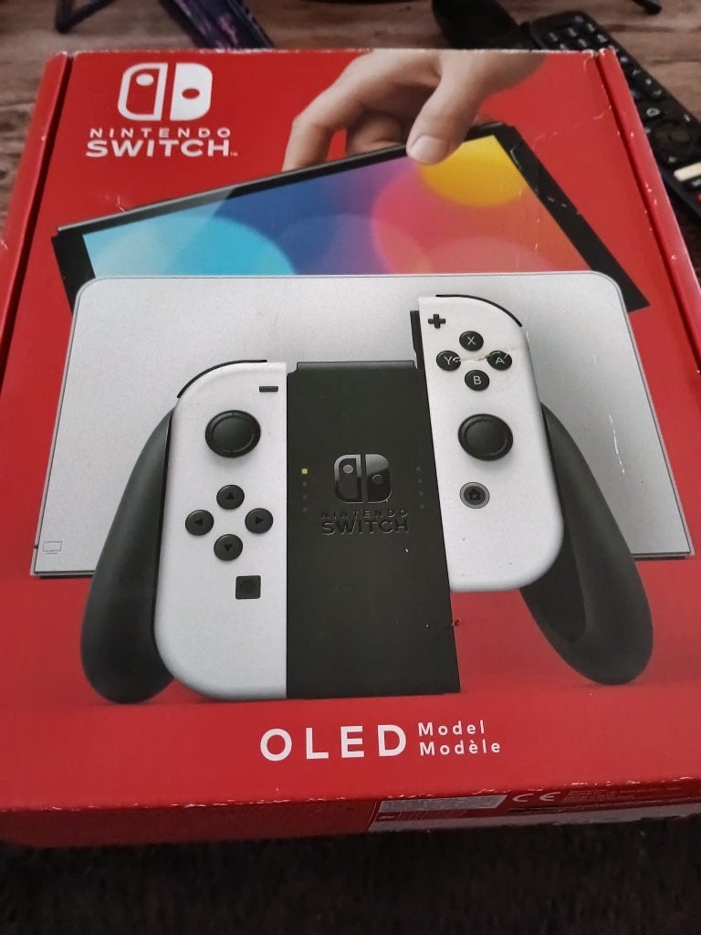 Nintendo Switch OLED, Spelcomputers en Games, Spelcomputers | Nintendo Switch, Zo goed als nieuw, Switch OLED, Met 3 controllers of meer