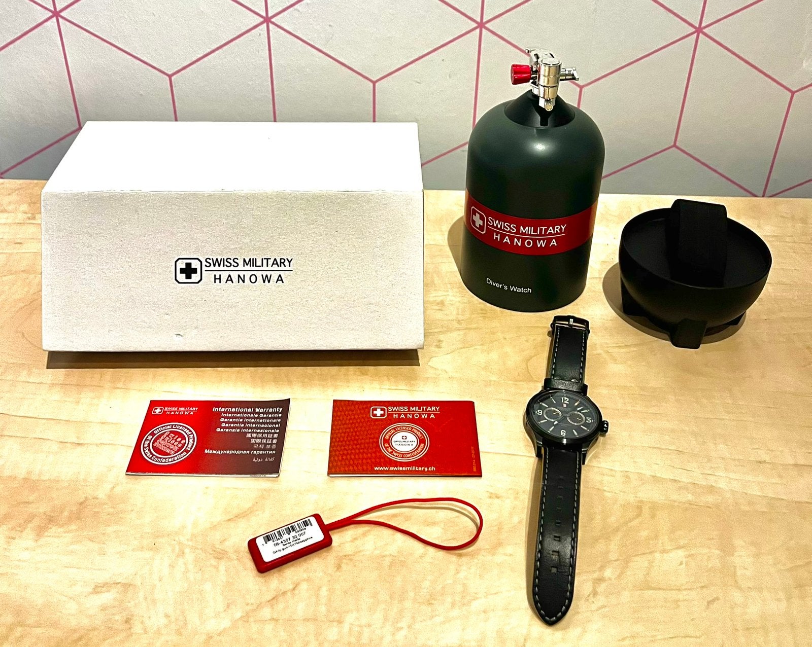 Swiss Military Hanowa (Diver’s watch. Horloge), Ophalen of Verzenden, Zo goed als nieuw, Staal, Overige merken