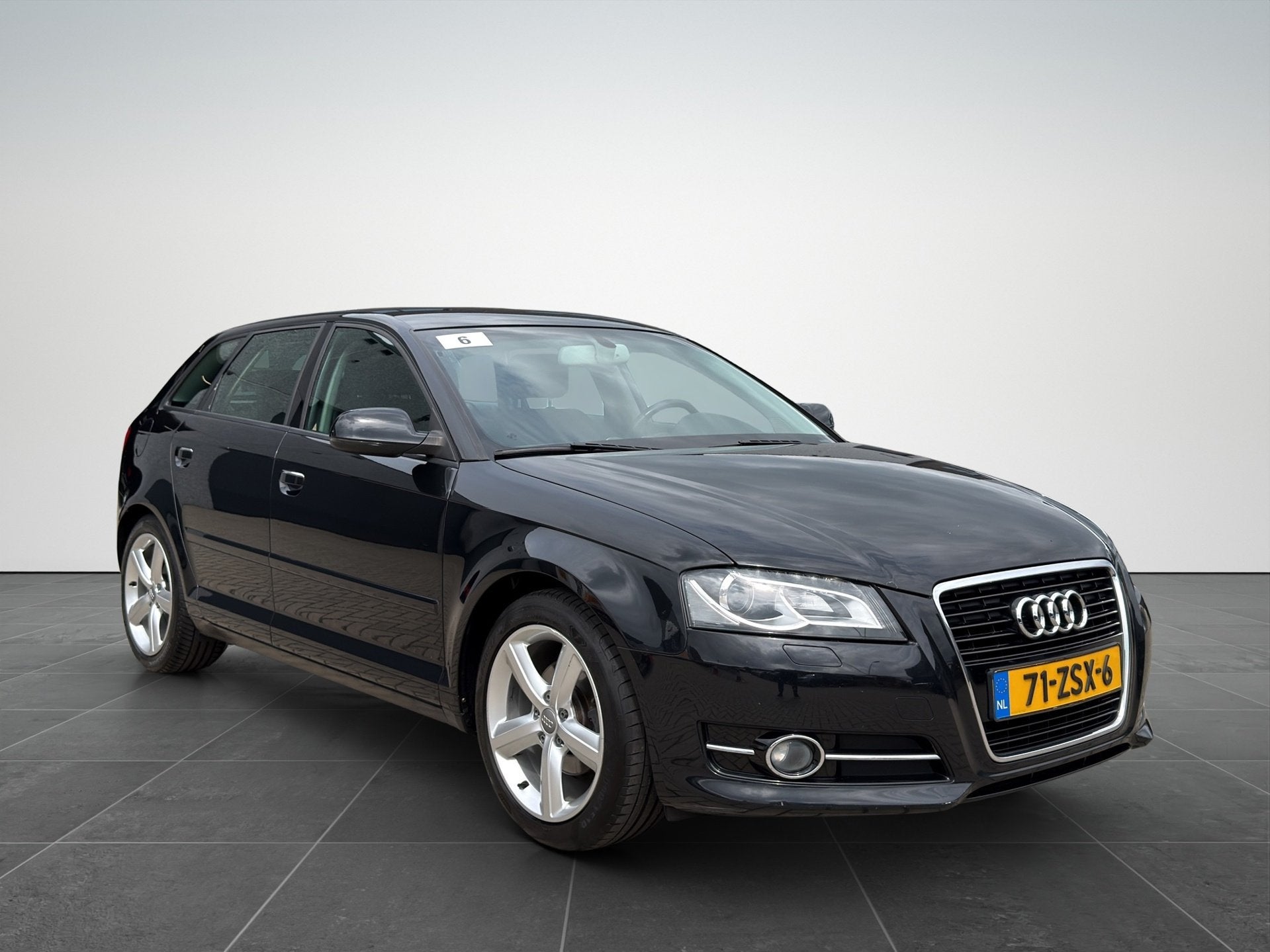 Audi A3 Sportback 1.2 TFSI Ambition Advance|Navigatie|NLauto, Voorwielaandrijving, Gebruikt, 4 cilinders, Zwart