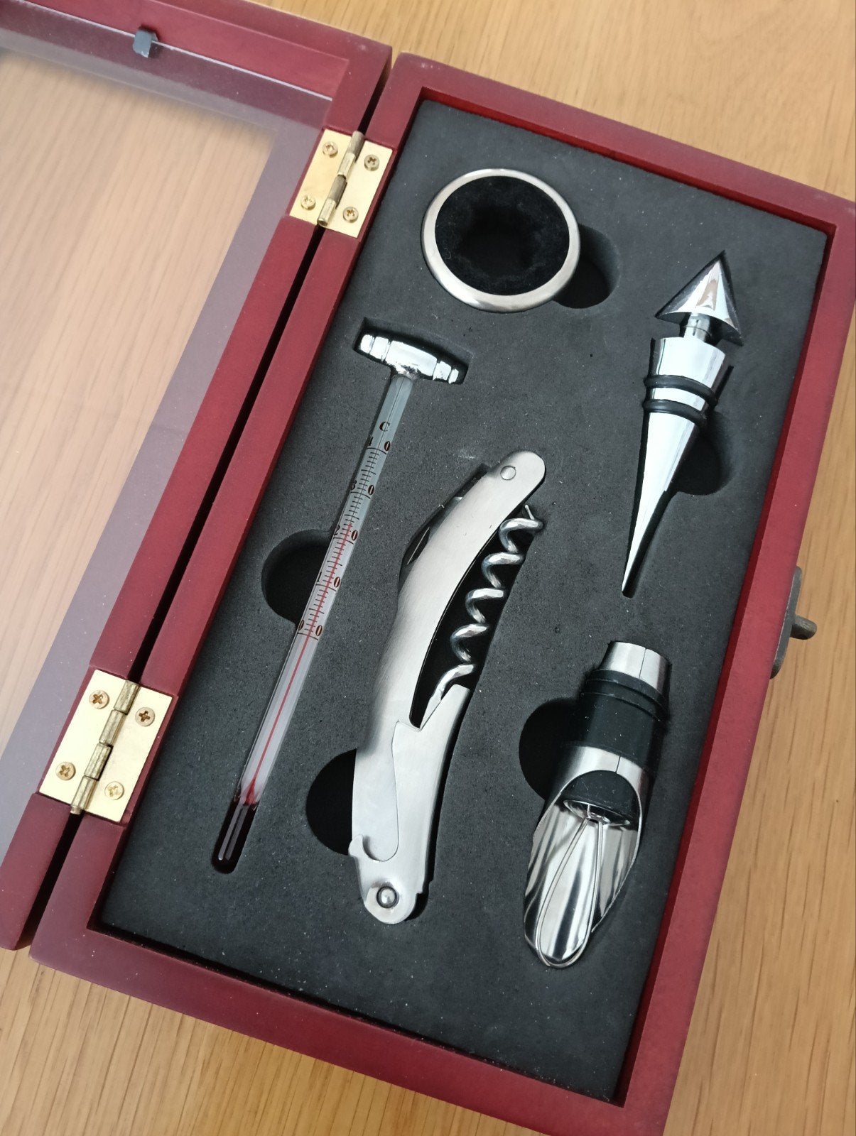 Wijn accessoire set in mahonie houten kistje. Nieuw!, Verzamelen, Ophalen of Verzenden, Nieuw, Overige gebieden, Overige typen