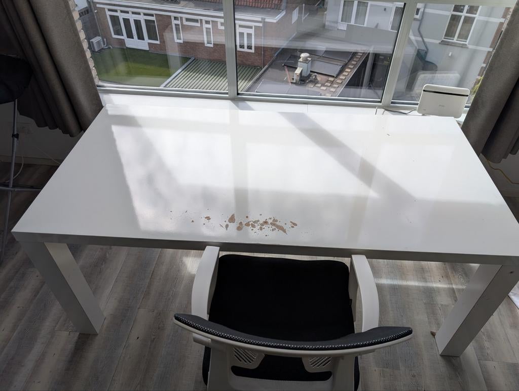 Gratis studie- of eettafel - Wit, stevig en functioneel, Huis en Inrichting, Tafels | Eettafels, Ophalen, Gebruikt, Modern, Functioneel