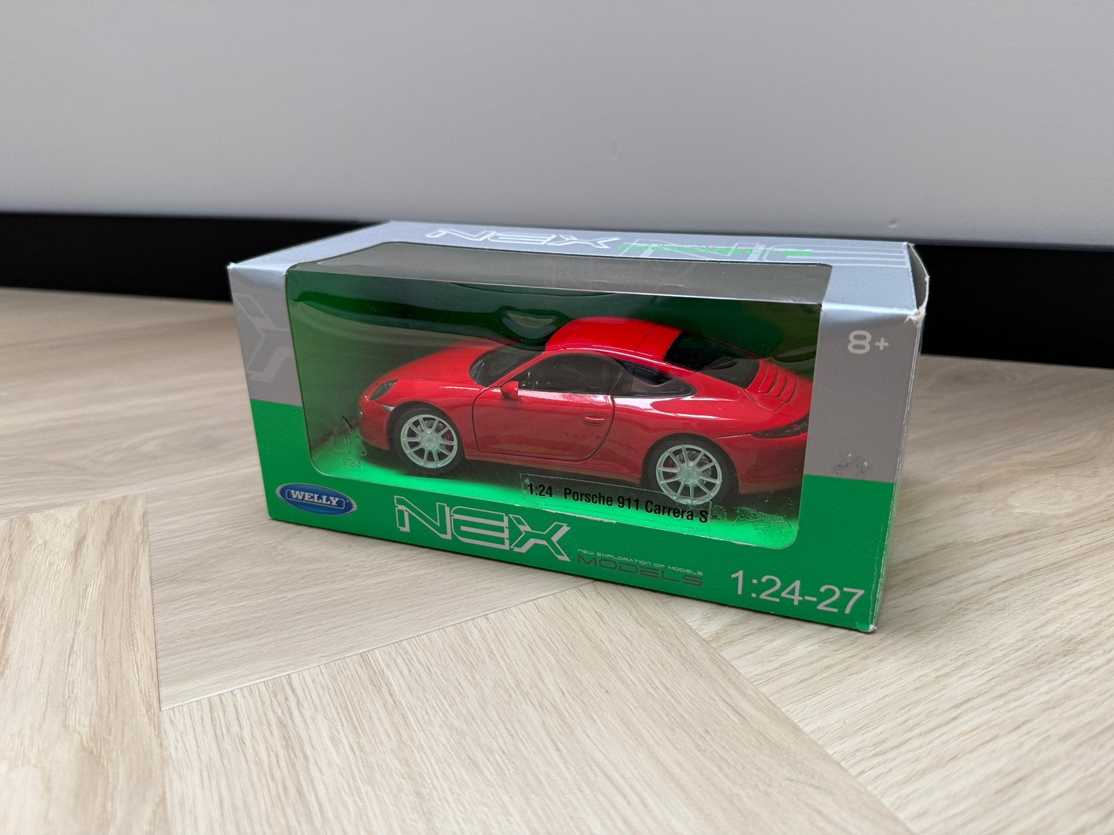 Welly Porsche 911 991 in het rood 1:24, Ophalen of Verzenden, Zo goed als nieuw, Auto, Overige merken